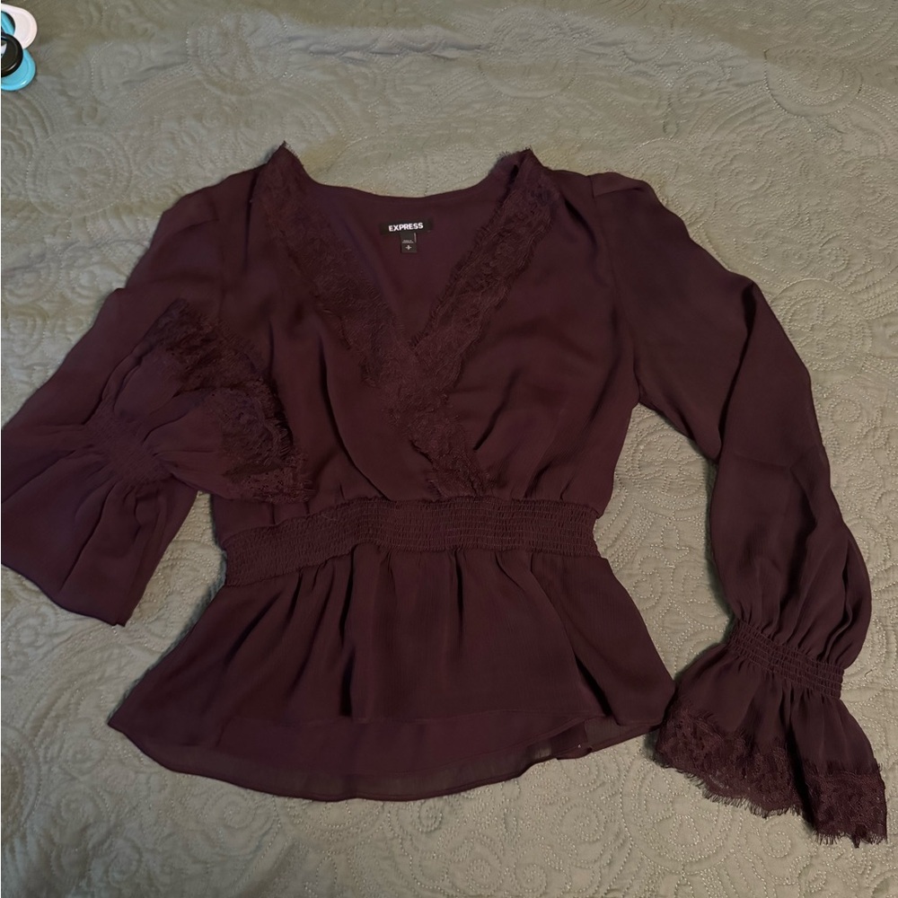 Express, Woman’s top